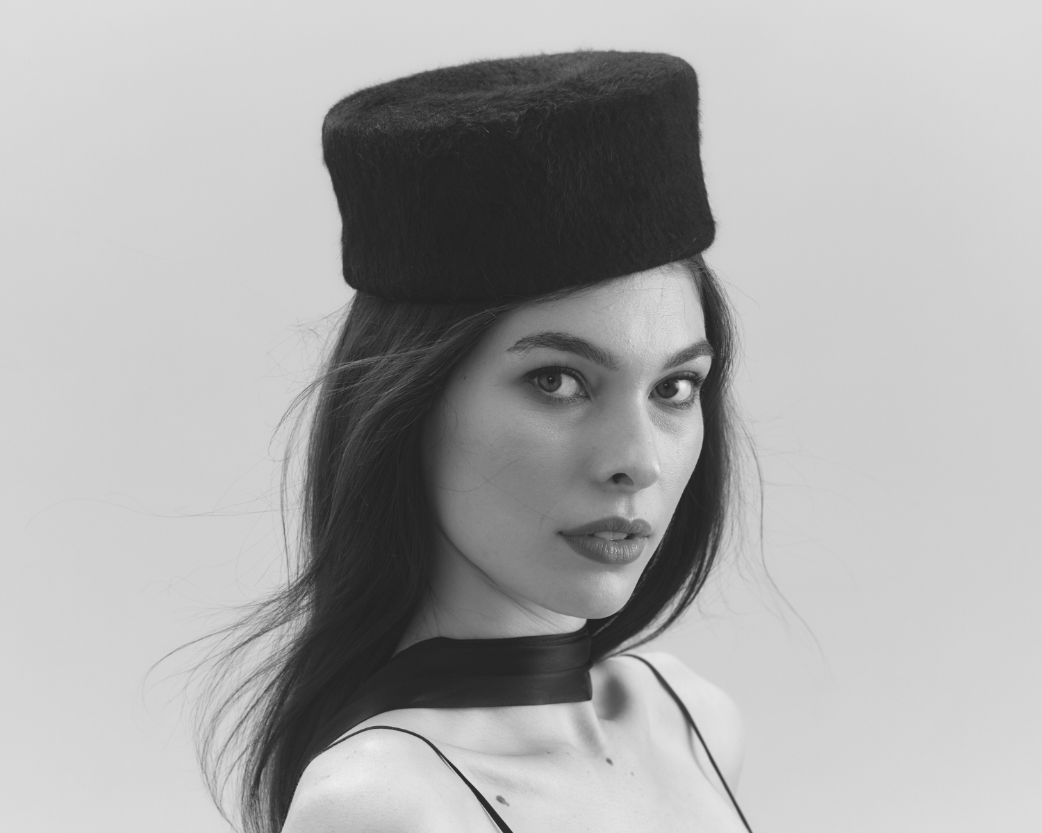 Gigi Burris Millinery White & Black Molly Genuine Shearling Bucket Hat Women main image 3