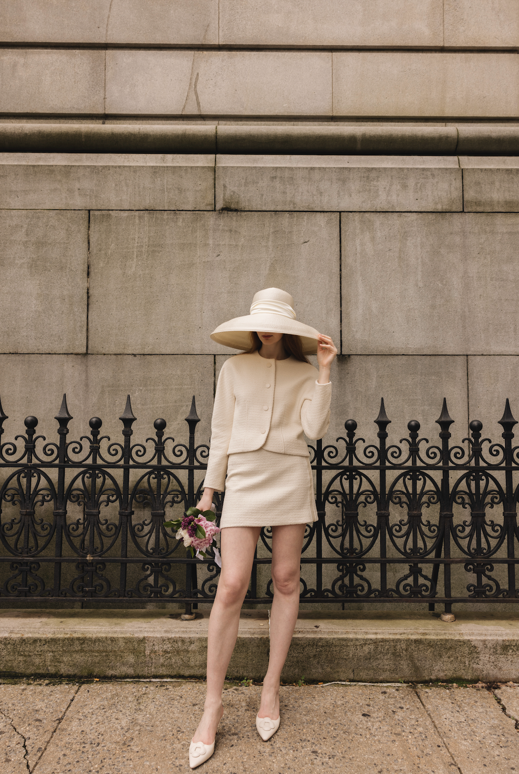 Wide brim white bridal hat – GIGI BURRIS