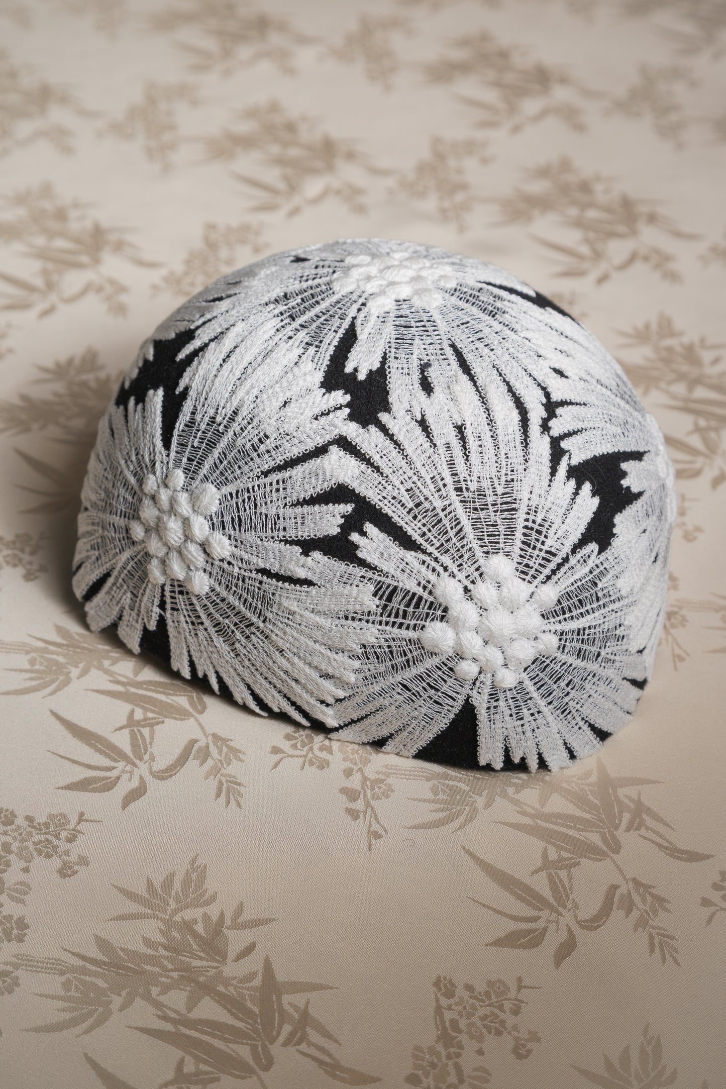 Rosamund | Ivory & Black