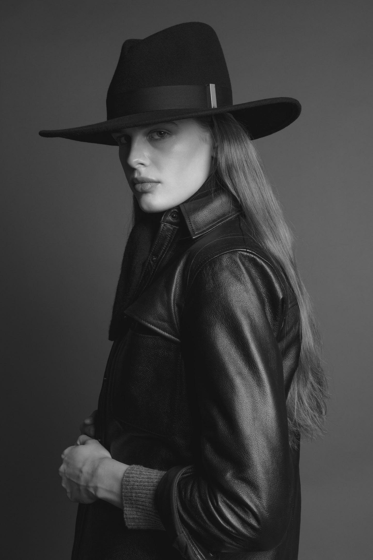 Jeanne | Black