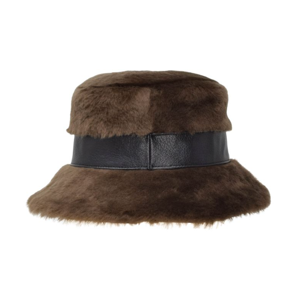 Fuzzy comfy brown hat with leather band