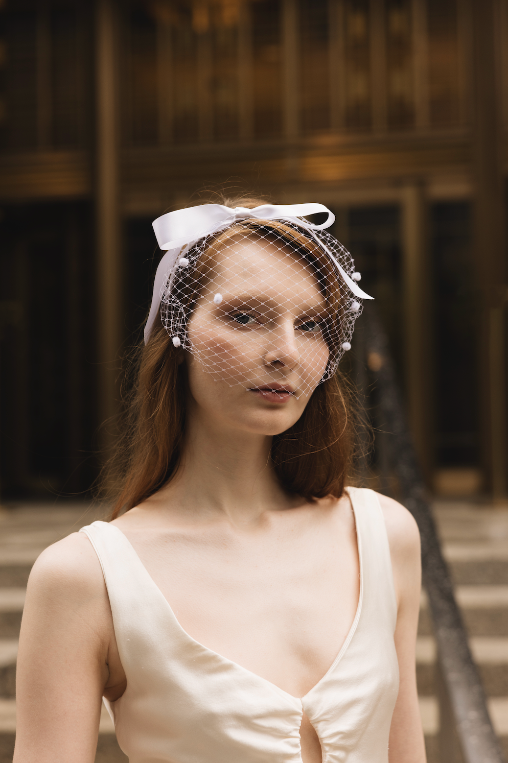 Wide brim white bridal hat – GIGI BURRIS display picture 1