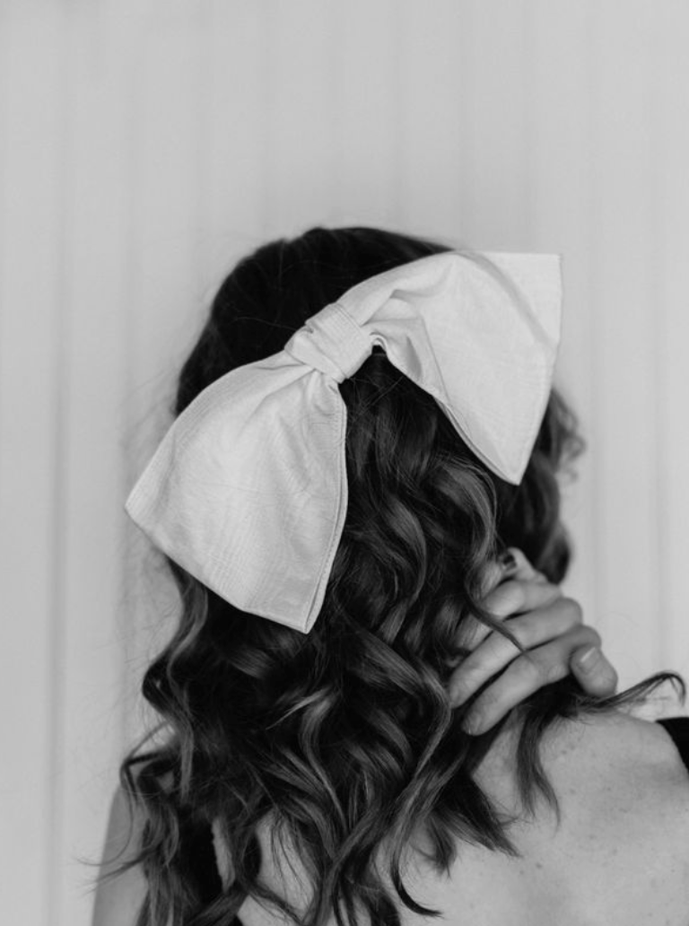 Moire Kathryn Bow | Black