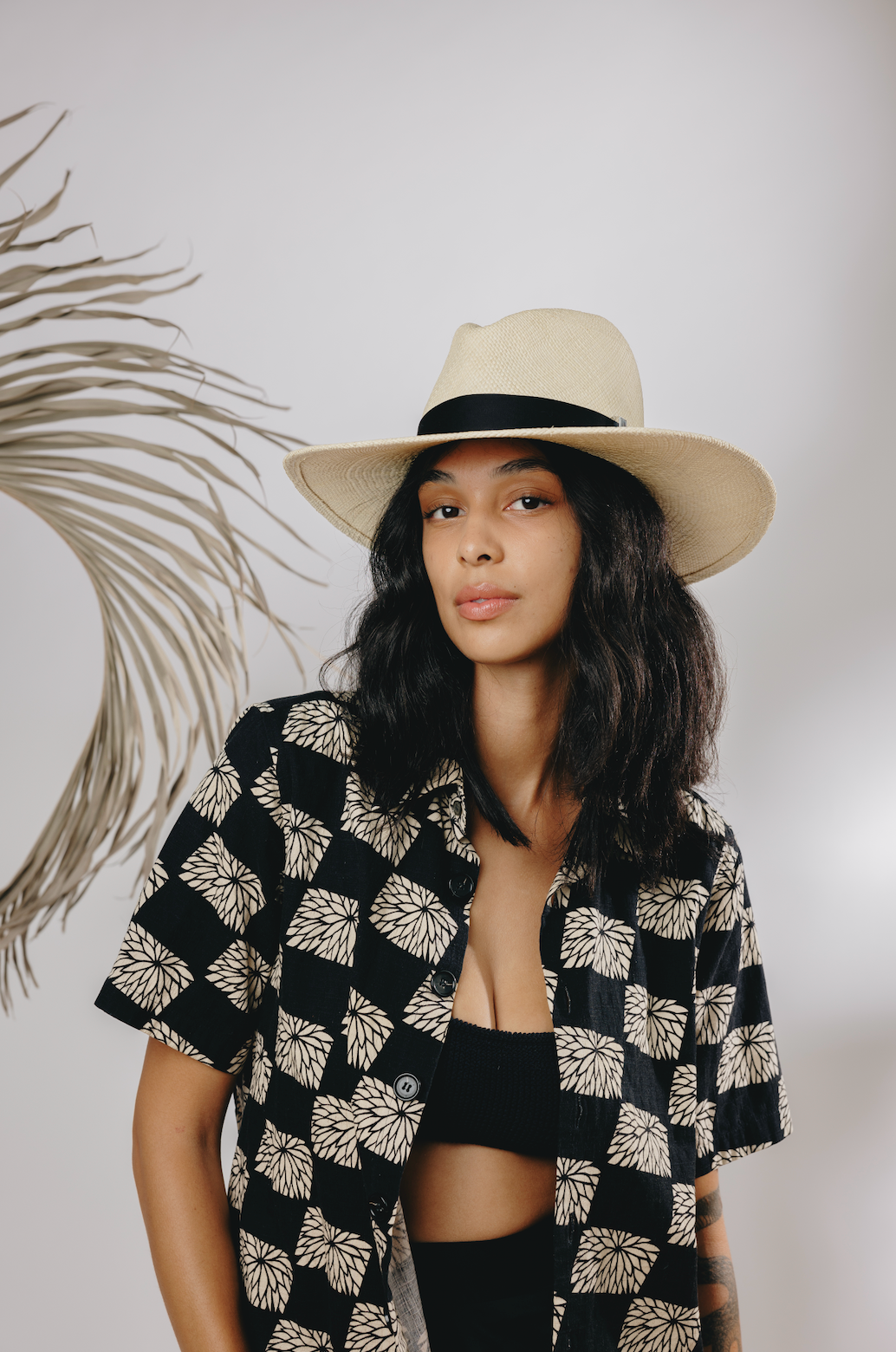 wide brim, signature hat, timeless accessory, chic hat, wide brim, black detailing hat, evening dressing